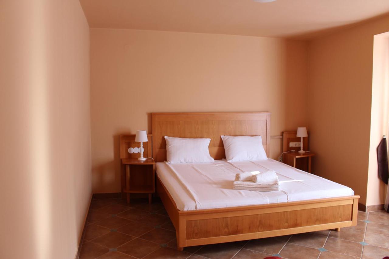Rooms Cristian デヴァ エクステリア 写真