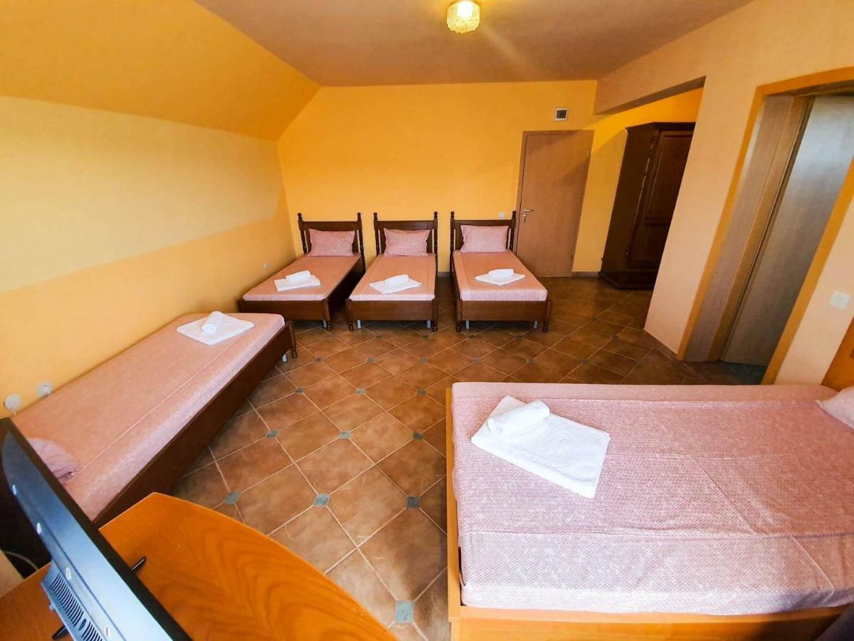 Rooms Cristian デヴァ エクステリア 写真